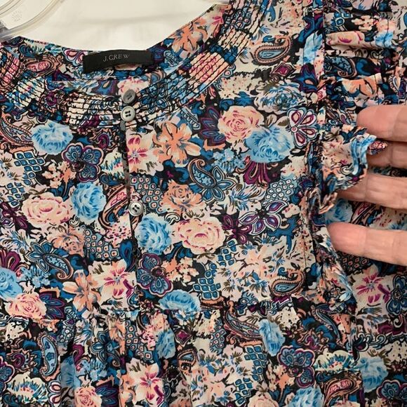 J.Crew size small floral babydoll longsleeve but very lightweight top - Picture 9 of 9